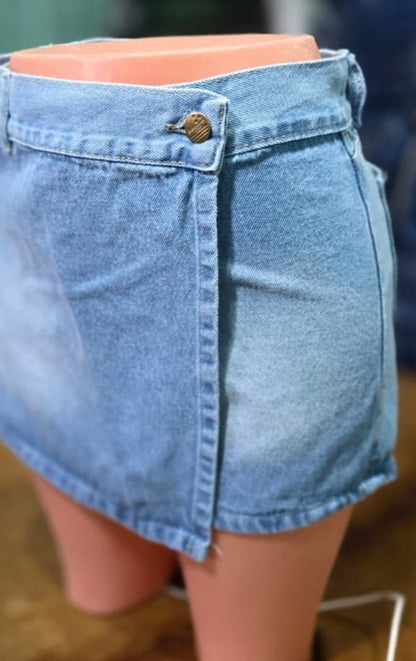 SHORT POLLERA DE MUJER